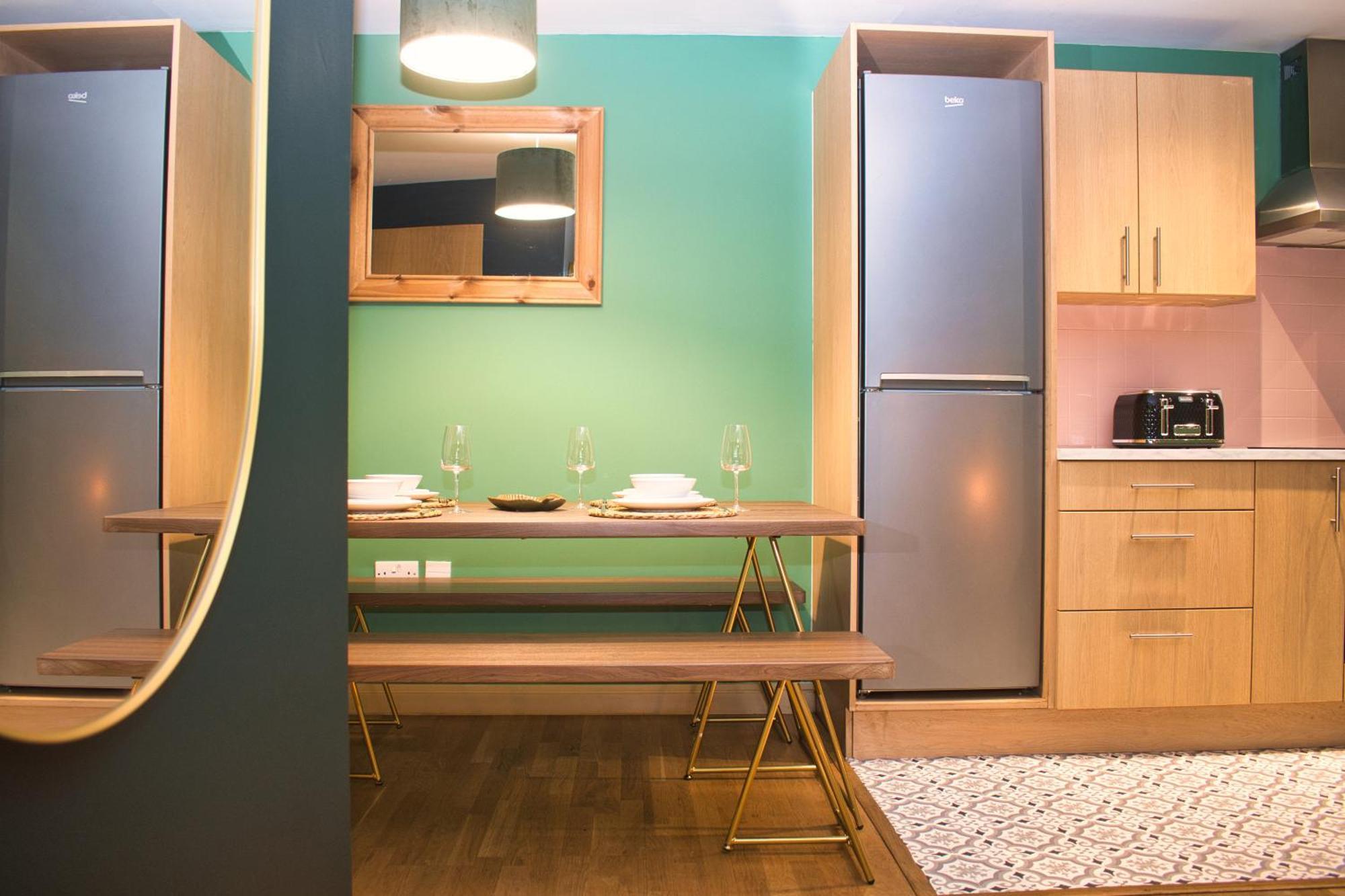 Spacious City Centre Apt - Free Parking - Ao Arena Манчестер Экстерьер фото