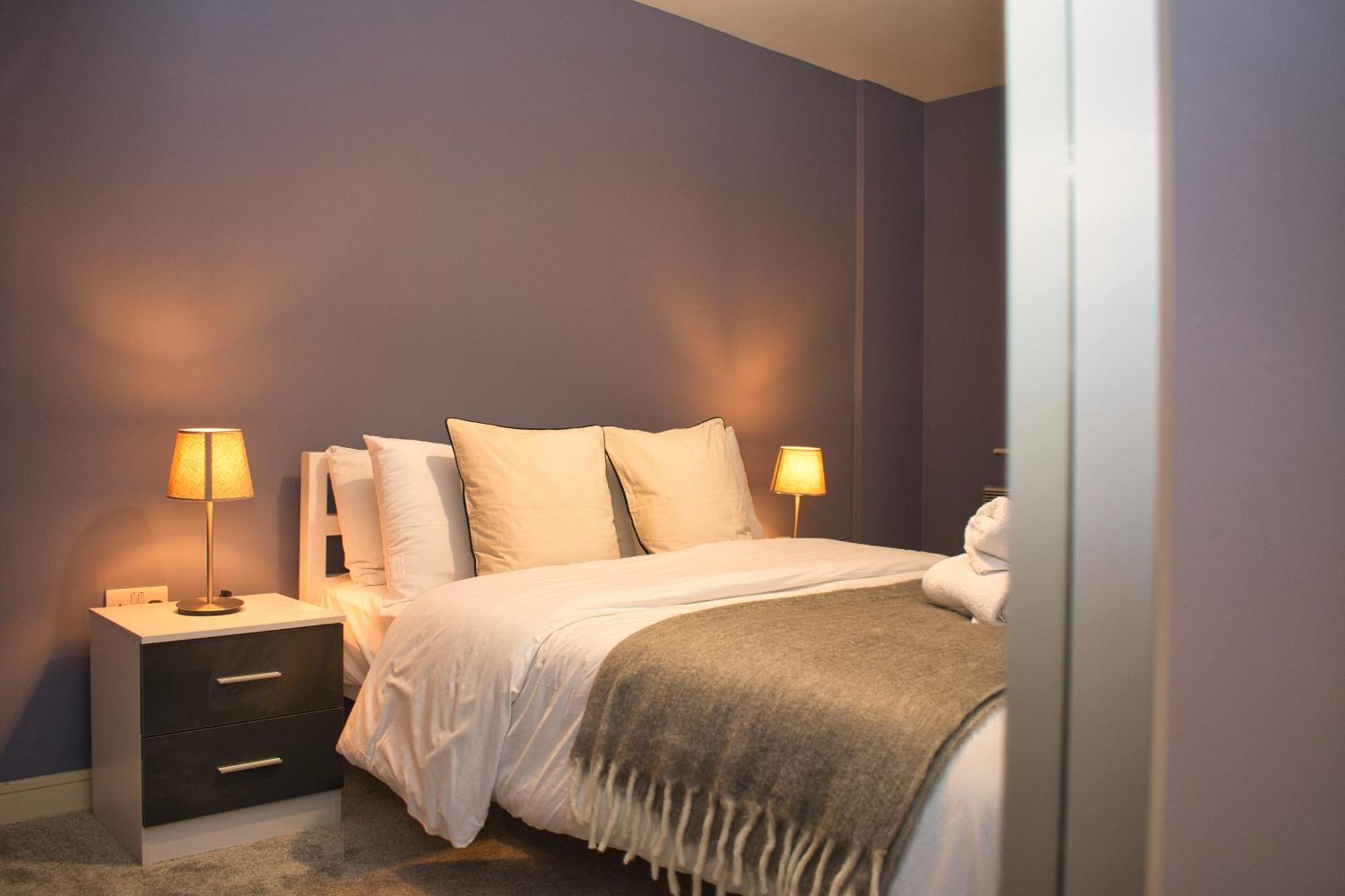 Spacious City Centre Apt - Free Parking - Ao Arena Манчестер Экстерьер фото